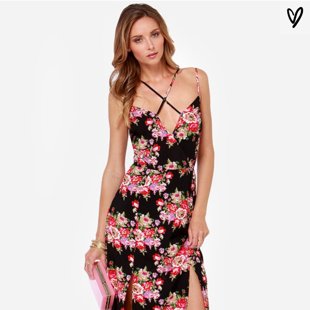 *NWT* Lulus Strappy Black Floral Maxi